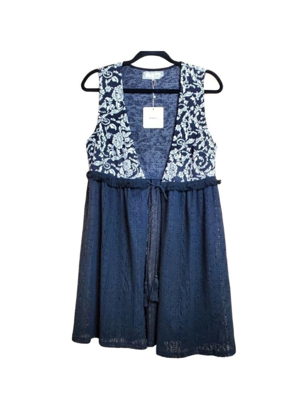 NWT a'reve sz M Rose lace vest with fringe